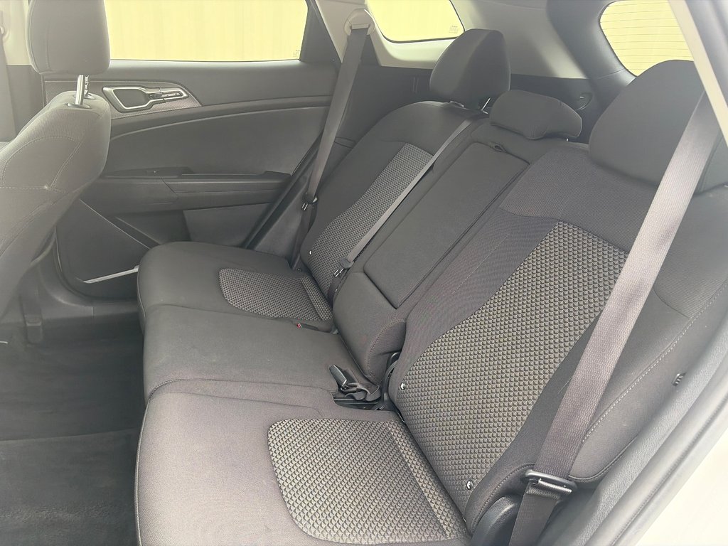 2024 Kia Sportage LX | Cam | USB | HtdSeats | Warranty to 2030 in Amherst, Nova Scotia - 20 - w1024h768px