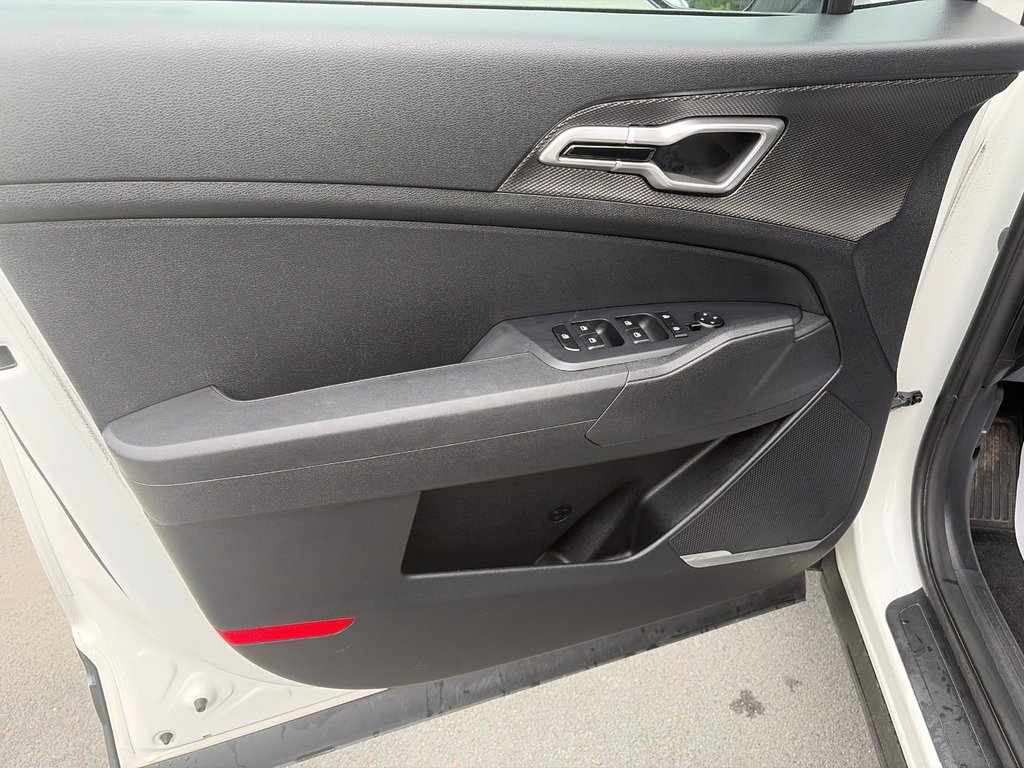 2024 Kia Sportage LX | Cam | USB | HtdSeats | Warranty to 2030 in Amherst, Nova Scotia - 25 - w1024h768px