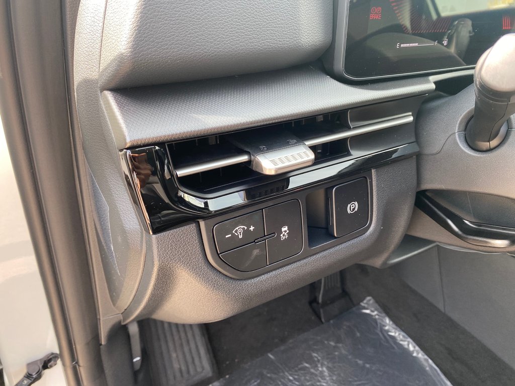 2026 Kia Sportage LX | Cam | USB | HtdSeats | Warranty to 2031 in Amherst, Nova Scotia - 31 - w1024h768px