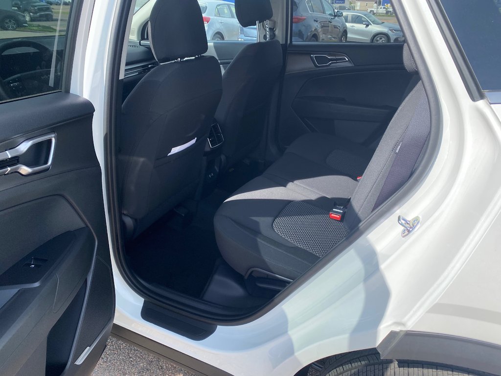 2026 Kia Sportage LX | Cam | USB | HtdSeats | Warranty to 2031 in Amherst, Nova Scotia - 48 - w1024h768px
