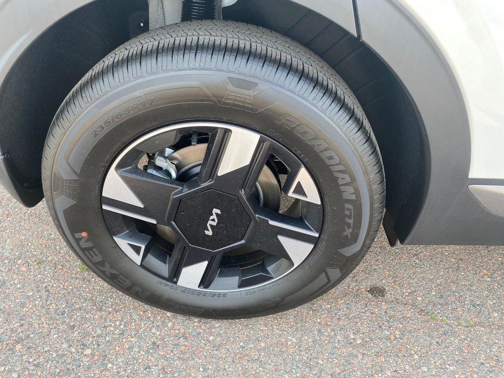 2026 Kia Sportage LX | Cam | USB | HtdSeats | Warranty to 2031 in Amherst, Nova Scotia - 17 - w1024h768px