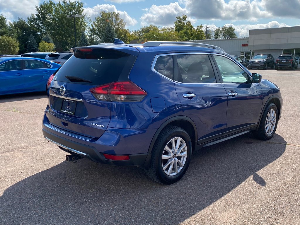 2017 Nissan ROGUE SV | SunRoof | Cam | USB | Bluetooth | Keyless in Amherst, Nova Scotia - 7 - w1024h768px