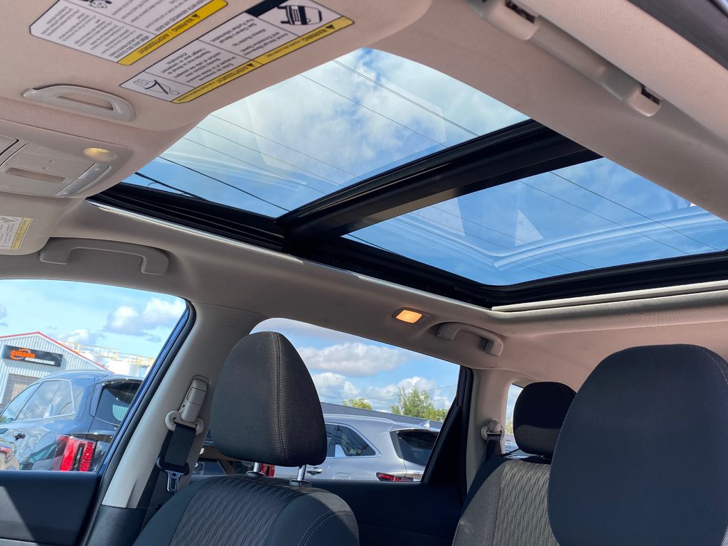 2017 Nissan ROGUE SV | SunRoof | Cam | USB | Bluetooth | Keyless in Amherst, Nova Scotia - 38 - w1024h768px