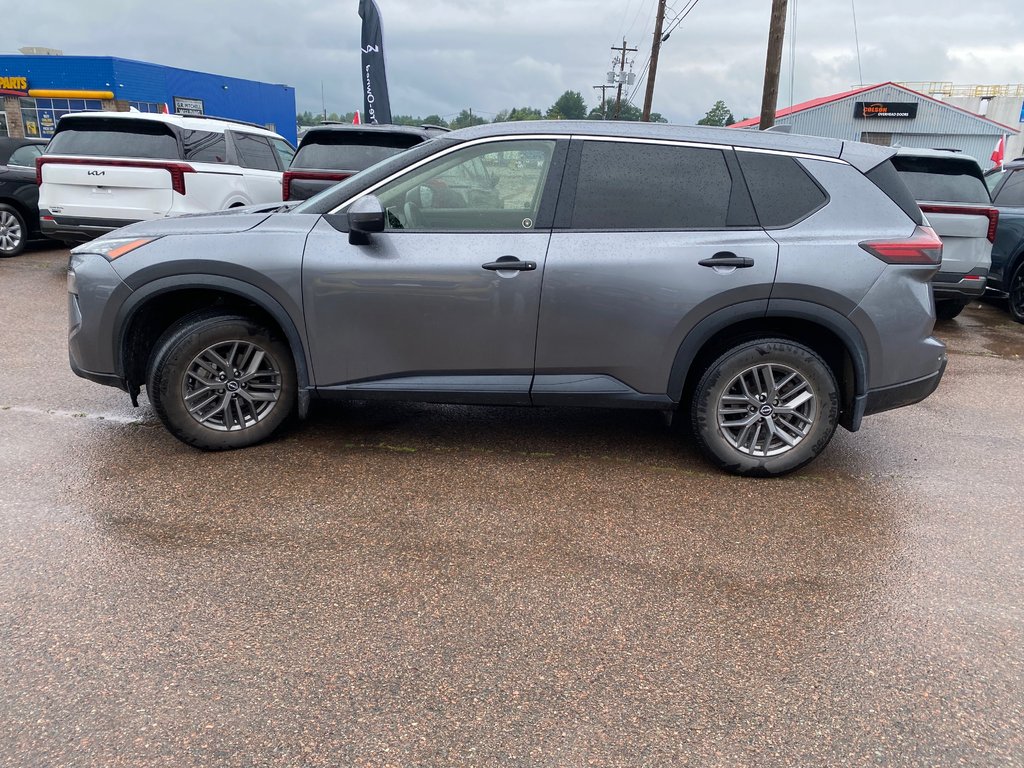 Nissan ROGUE S 2024 à Amherst, Nouvelle-Écosse - 4 - w1024h768px
