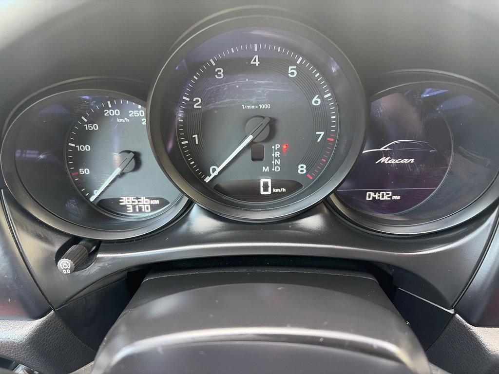 Porsche Macan Base | Leather | SunRoof | Nav | Warranty to 2029 2025 à Amherst, Nouvelle-Écosse - 51 - w1024h768px