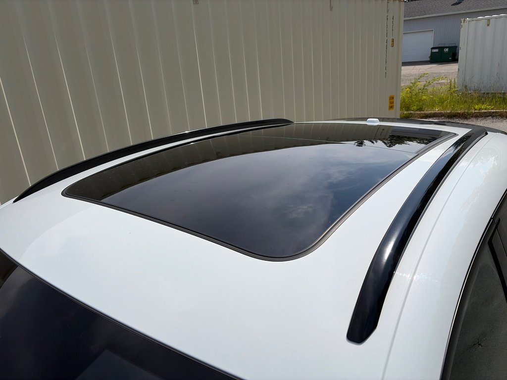 Porsche Macan Base | Leather | SunRoof | Nav | Warranty to 2029 2025 à Amherst, Nouvelle-Écosse - 14 - w1024h768px
