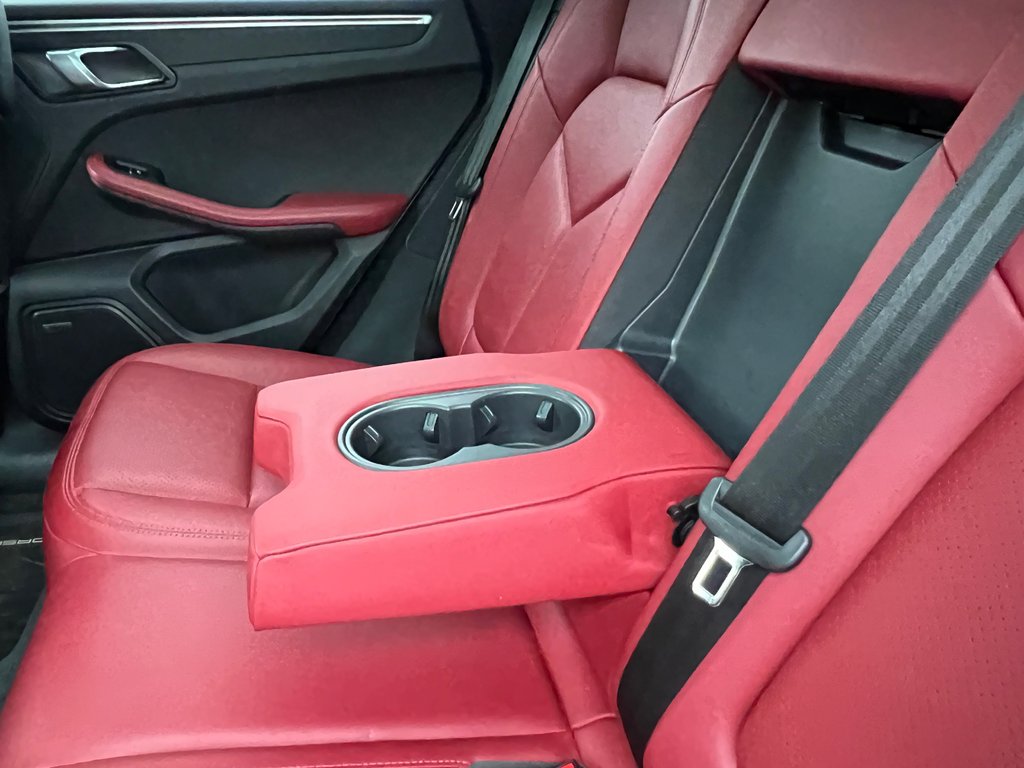 2025 Porsche Macan Base | Leather | SunRoof | Nav | Warranty to 2029 in Amherst, Nova Scotia - 44 - w1024h768px