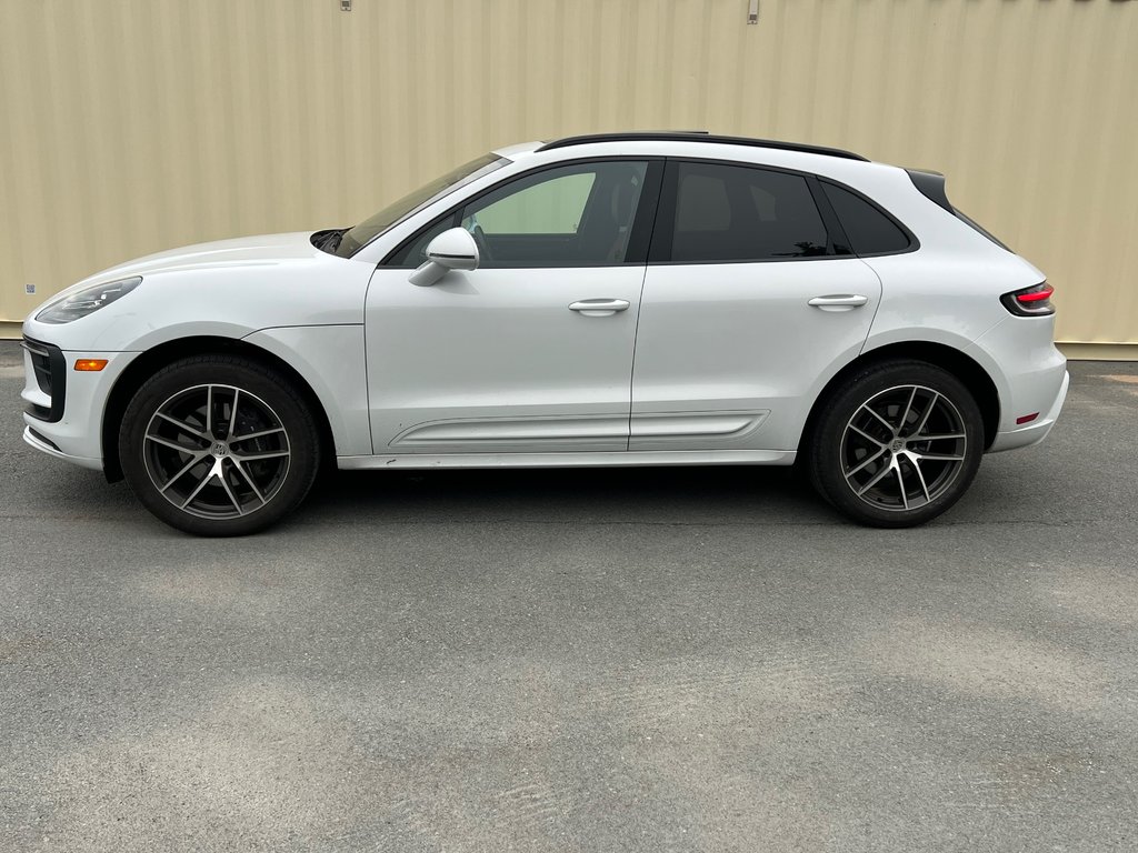 2025 Porsche Macan Base | Leather | SunRoof | Nav | Warranty to 2029 in Amherst, Nova Scotia - 6 - w1024h768px