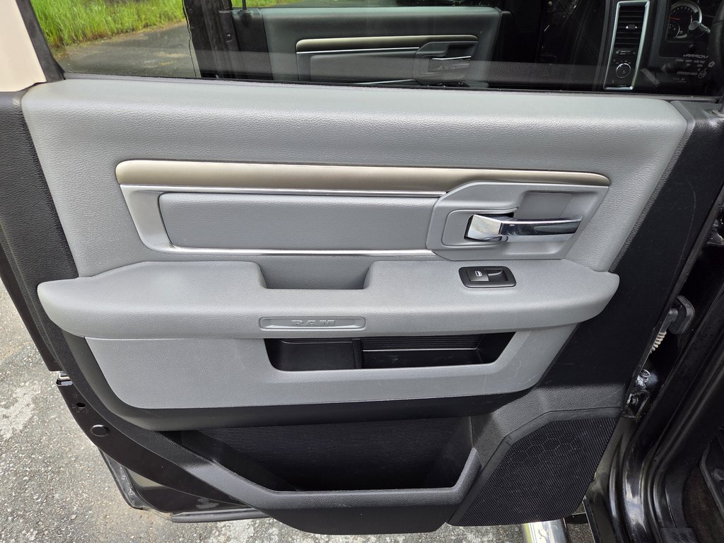 2017 Ram 1500 Outdoorsman | Cam | USB | XM | Bluetooth | TowPkg in Amherst, Nova Scotia - 27 - w1024h768px