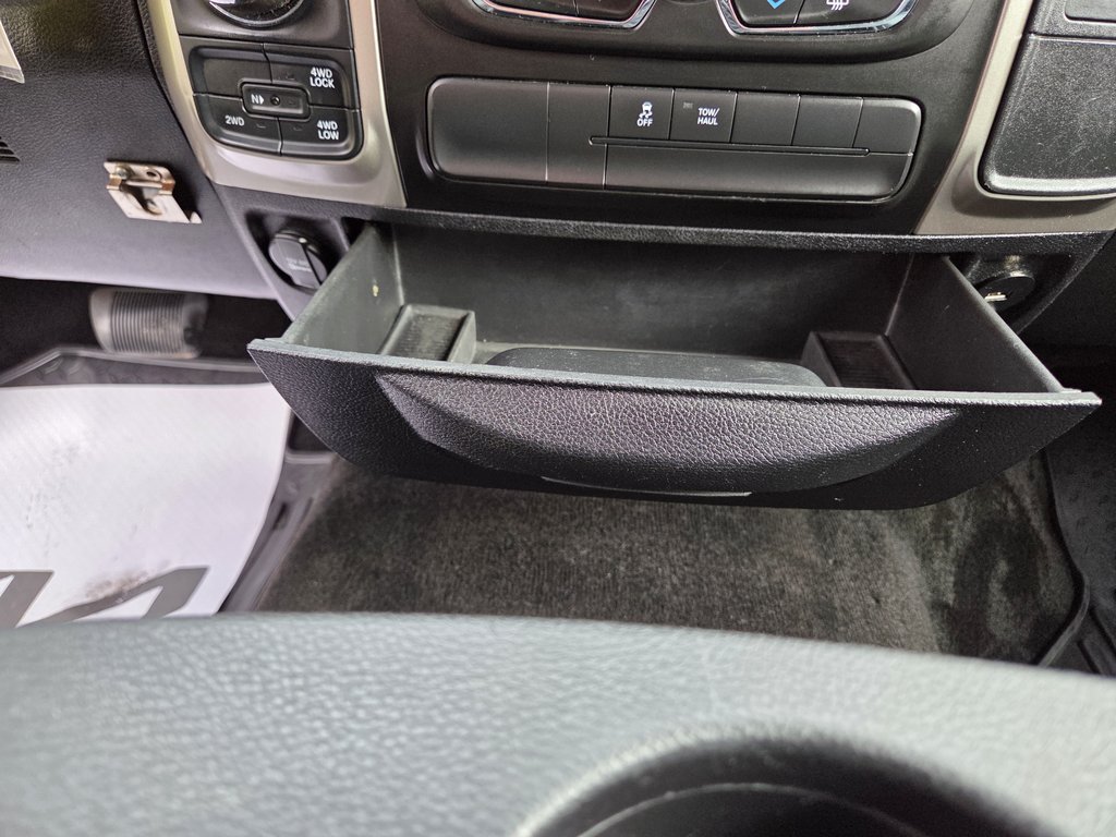 2017 Ram 1500 Outdoorsman | Cam | USB | XM | Bluetooth | TowPkg in Amherst, Nova Scotia - 30 - w1024h768px