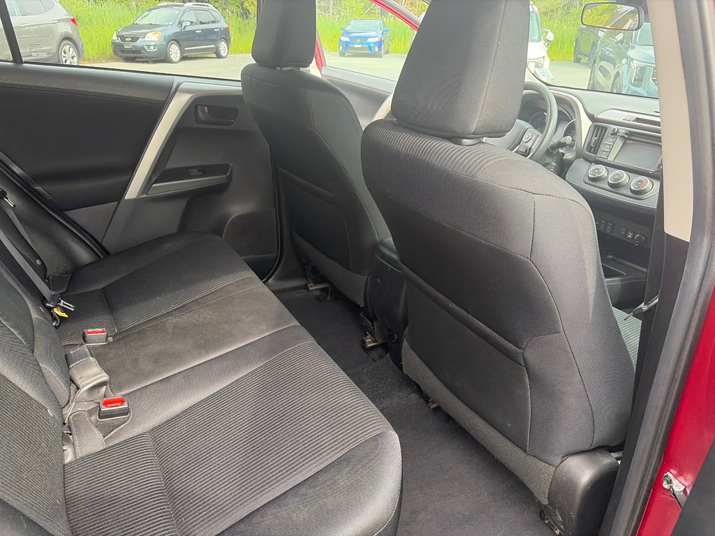 2018 Toyota RAV4 LE l Cam l HtdSeats l USB l Cruise | Bluetooth in Amherst, Nova Scotia - 18 - w1024h768px