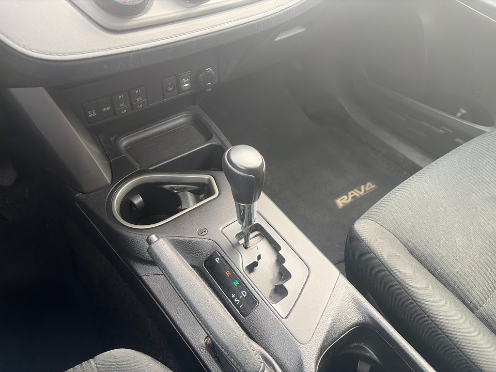 2018 Toyota RAV4 LE l Cam l HtdSeats l USB l Cruise | Bluetooth in Amherst, Nova Scotia - 29 - w1024h768px