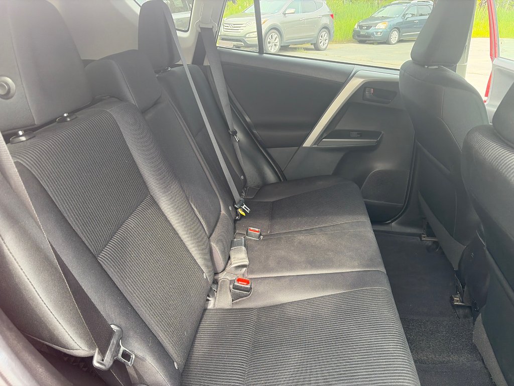 2018 Toyota RAV4 LE l Cam l HtdSeats l USB l Cruise | Bluetooth in Amherst, Nova Scotia - 19 - w1024h768px