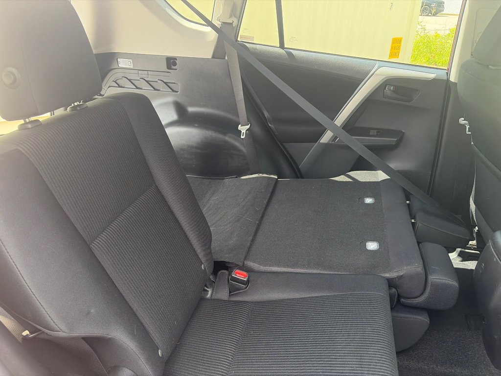 2018 Toyota RAV4 LE l Cam l HtdSeats l USB l Cruise | Bluetooth in Amherst, Nova Scotia - 44 - w1024h768px