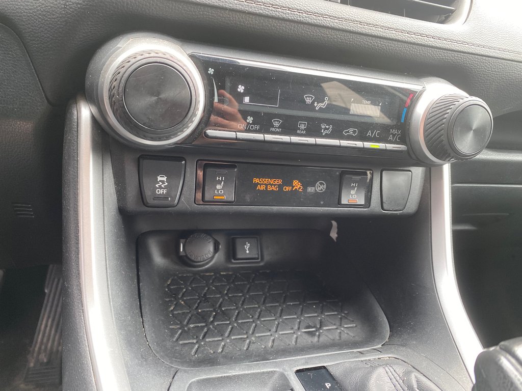 2020 Toyota RAV4 LE | Cam | USB | HtdSeats | Bluetooth | Keyless in Amherst, Nova Scotia - 29 - w1024h768px