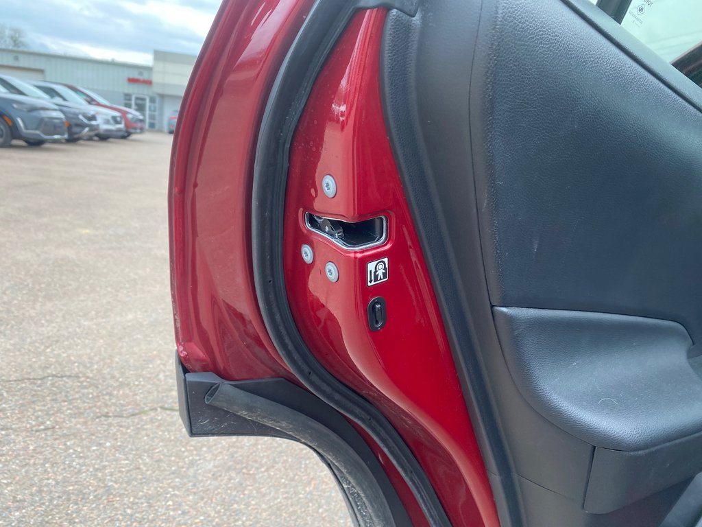 2020 Toyota RAV4 LE | Cam | USB | HtdSeats | Bluetooth | Keyless in Amherst, Nova Scotia - 54 - w1024h768px