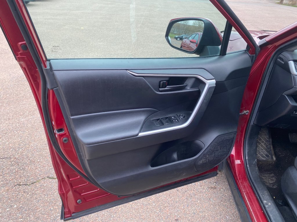 2020 Toyota RAV4 LE | Cam | USB | HtdSeats | Bluetooth | Keyless in Amherst, Nova Scotia - 19 - w1024h768px