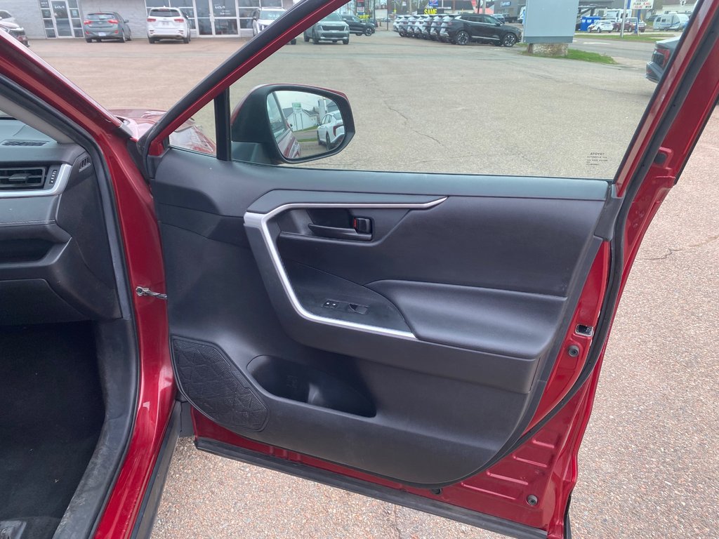 2020 Toyota RAV4 LE | Cam | USB | HtdSeats | Bluetooth | Keyless in Amherst, Nova Scotia - 49 - w1024h768px