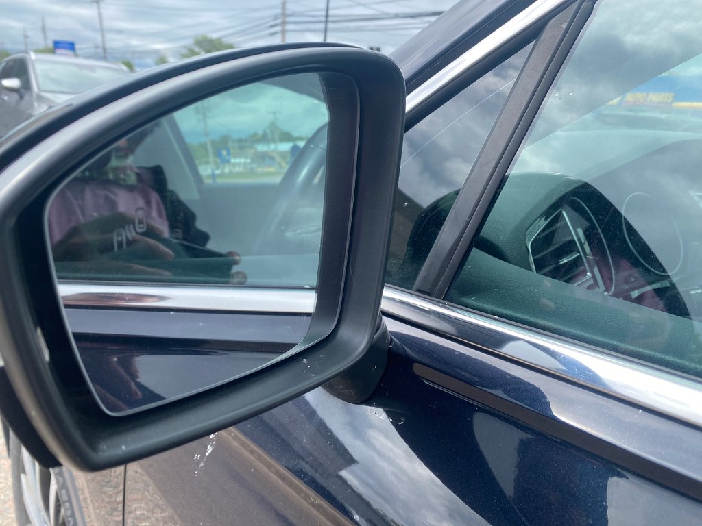 2019 Volkswagen Tiguan Comfortline | Leather | Cam | USB | XM | Bluetooth in Amherst, Nova Scotia - 11 - w1024h768px
