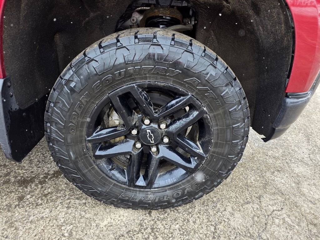 2022 Chevrolet Silverado 1500 LTD in Gaspé, Quebec - 5 - w1024h768px