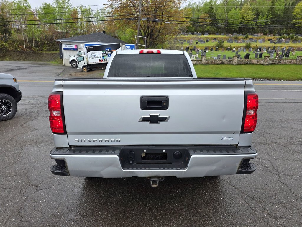 Chevrolet Silverado 1500  2016 à Gaspé, Québec - 8 - w1024h768px