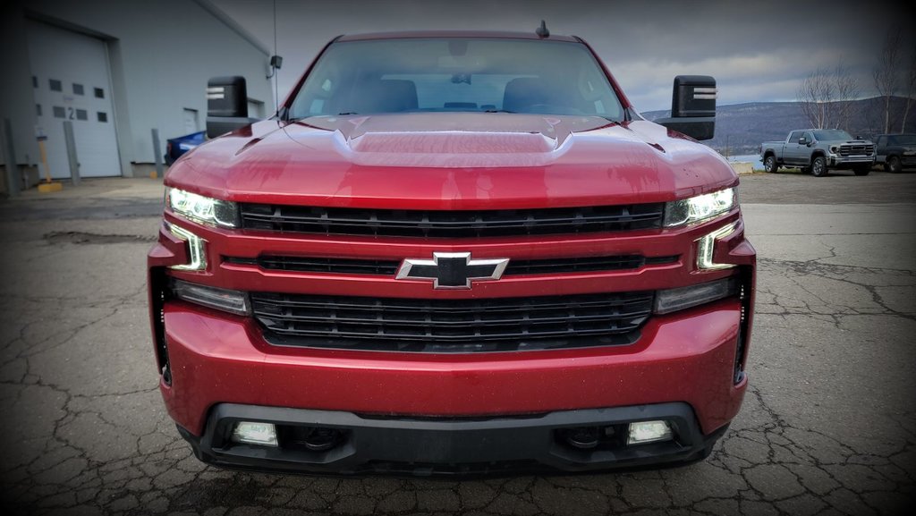 Chevrolet Silverado 1500  2020 à Gaspé, Québec - 3 - w1024h768px