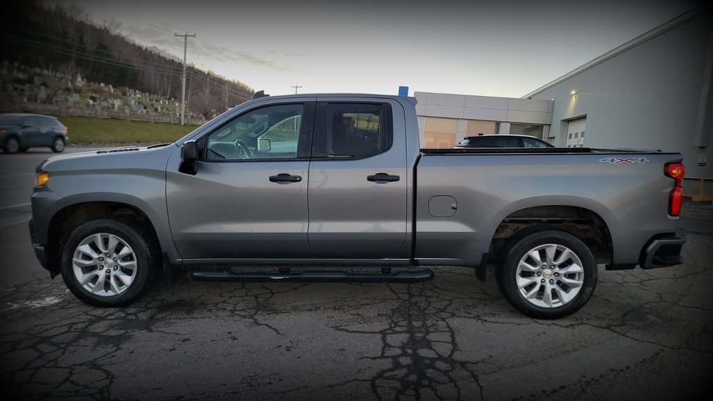 Chevrolet Silverado 1500  2021 à Gaspé, Québec - 10 - w1024h768px