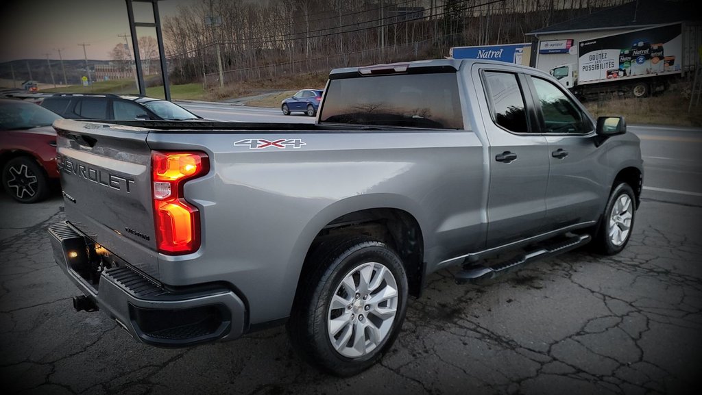 Chevrolet Silverado 1500  2021 à Gaspé, Québec - 7 - w1024h768px