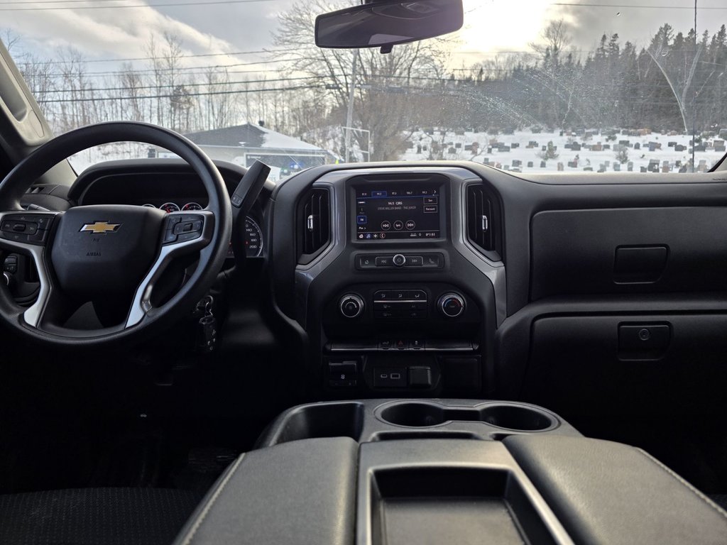 2021 Chevrolet Silverado 1500 in Gaspé, Quebec - 11 - w1024h768px