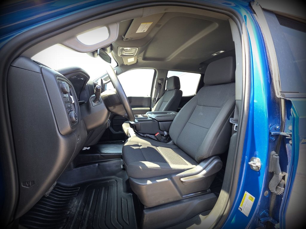 Chevrolet Silverado 1500  2022 à Gaspé, Québec - 12 - w1024h768px