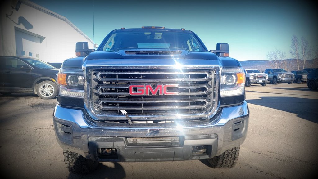 GMC Sierra 2500HD  2019 à Gaspé, Québec - 3 - w1024h768px