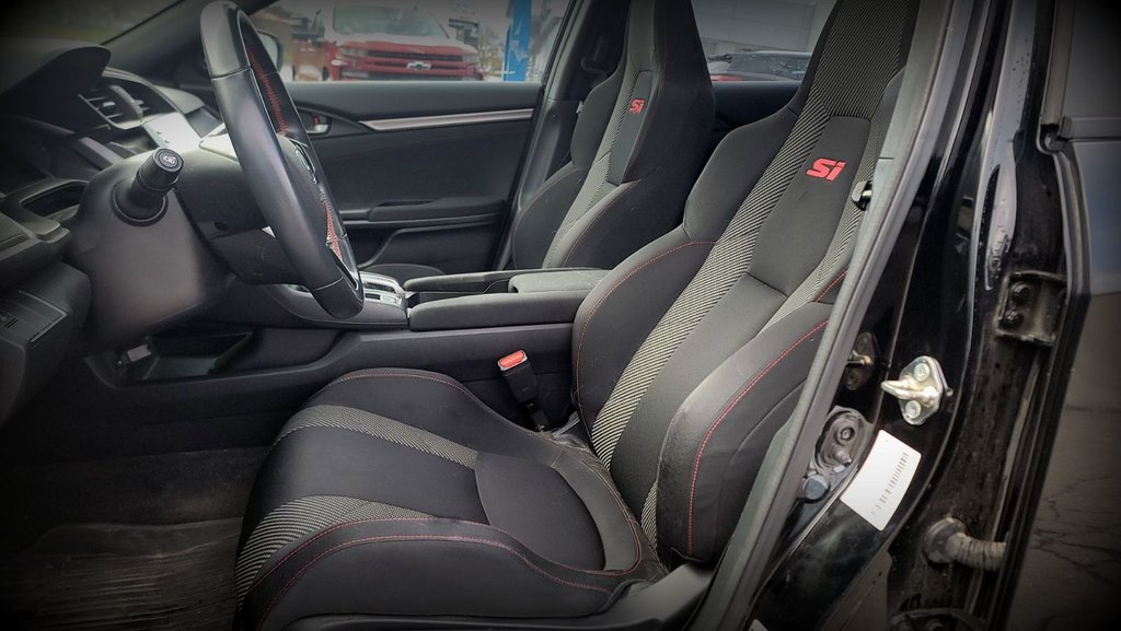 2019 Honda Civic SI sedan in Gaspé, Quebec - 11 - w1024h768px