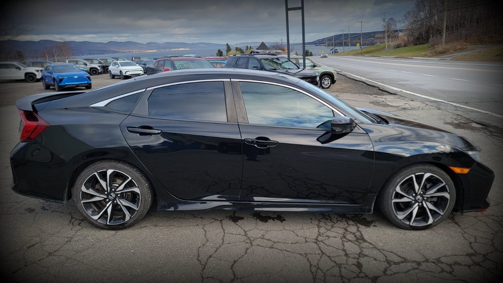 2019 Honda Civic SI sedan in Gaspé, Quebec - 6 - w1024h768px