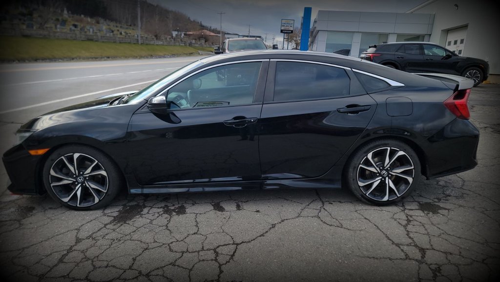 2019 Honda Civic SI sedan in Gaspé, Quebec - 10 - w1024h768px