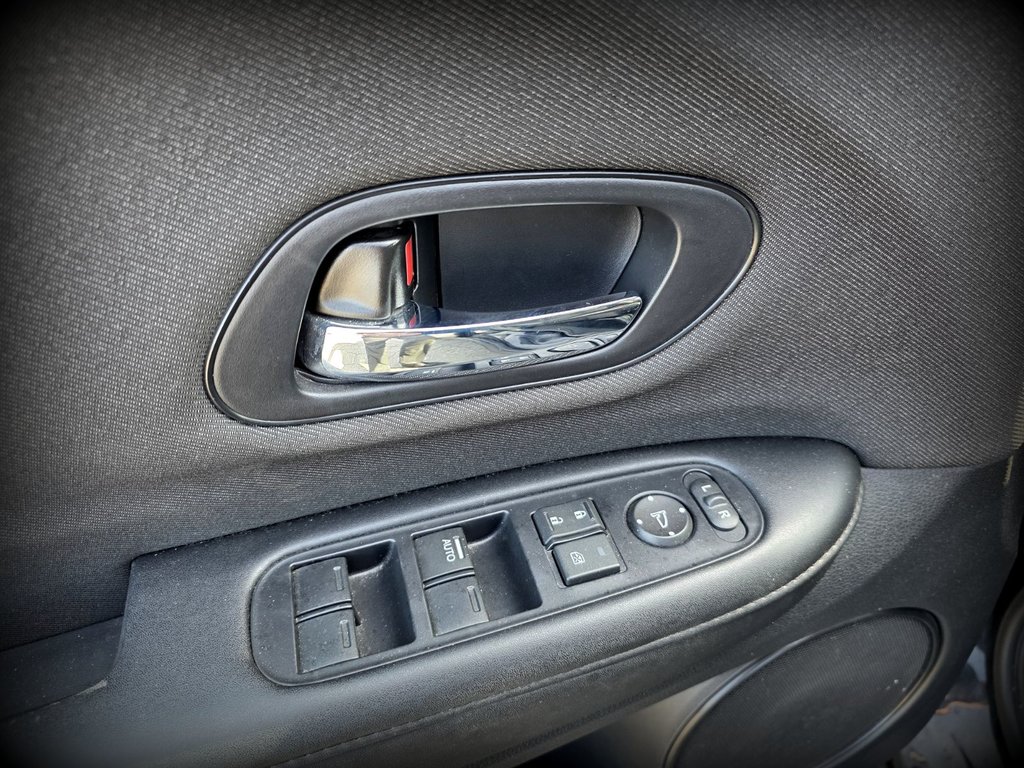 2020 Honda HR-V in Gaspé, Quebec - 13 - w1024h768px