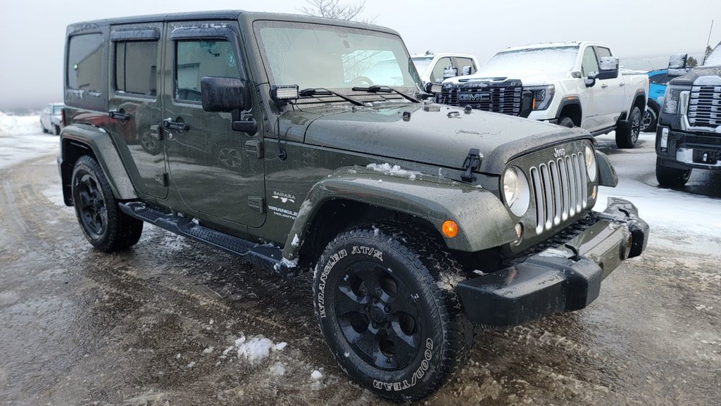 Jeep Wrangler Unlimited  2016 à Gaspé, Québec - 4 - w1024h768px