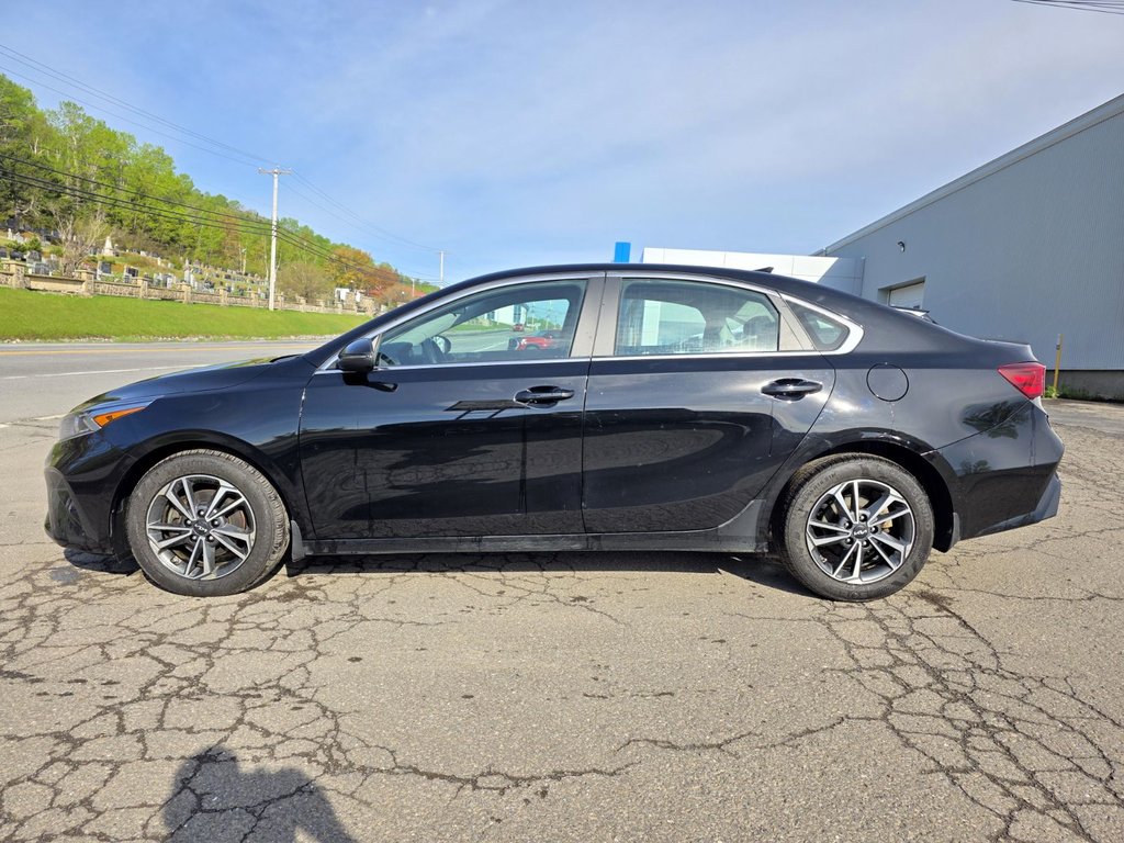 2024 Kia Forte in Gaspé, Quebec - 10 - w1024h768px