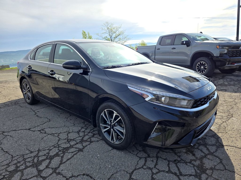 2024 Kia Forte in Gaspé, Quebec - 4 - w1024h768px