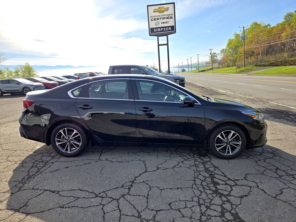 2024 Kia Forte in Gaspé, Quebec - 6 - w1024h768px