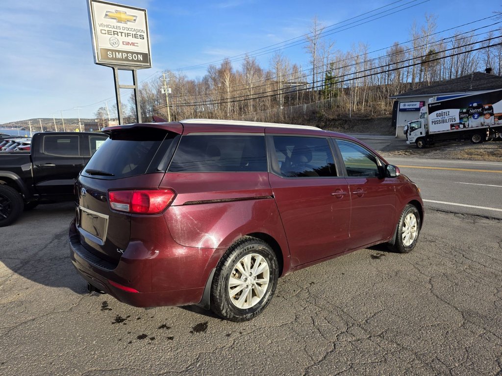 2015 Kia Sedona in Gaspé, Quebec - 6 - w1024h768px