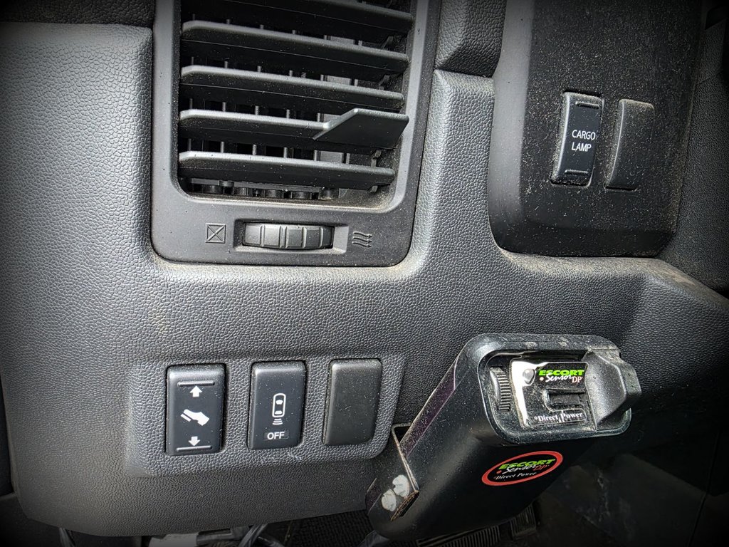 2010 Nissan Titan in Gaspé, Quebec - 13 - w1024h768px