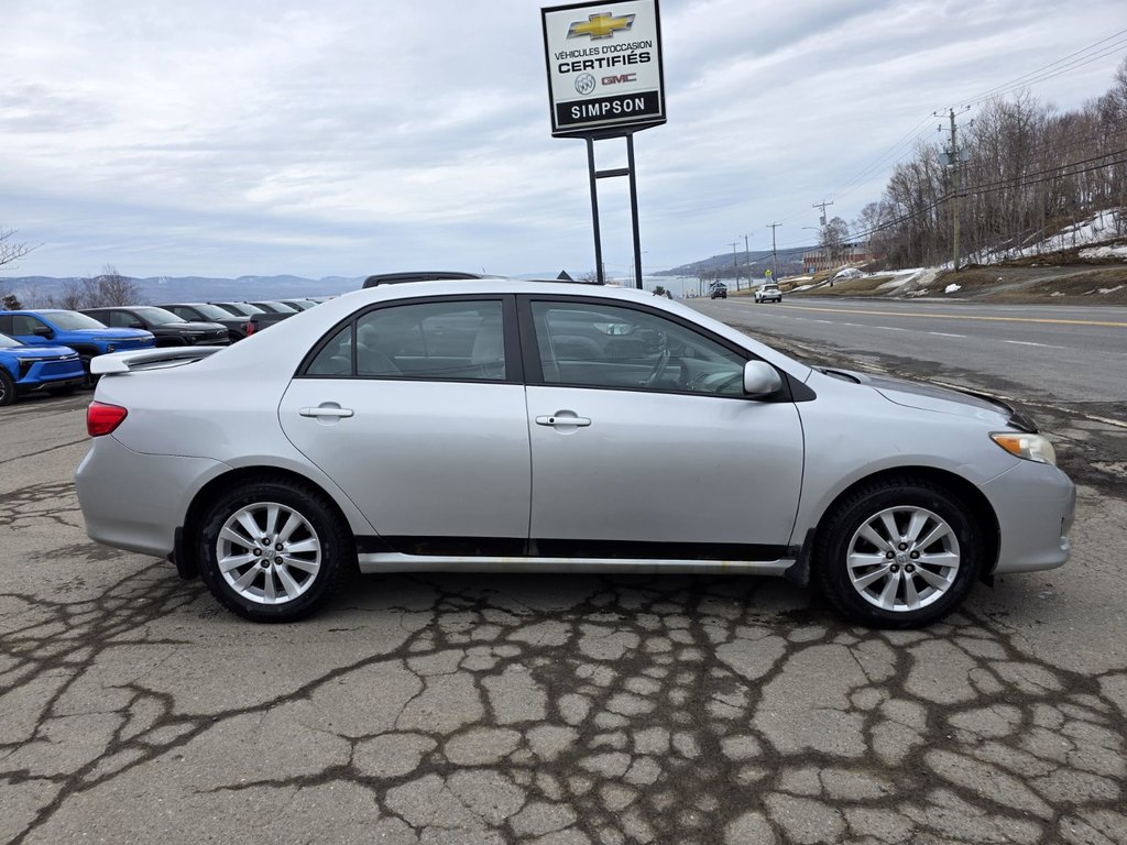 Toyota Corolla  2010 à Gaspé, Québec - 4 - w1024h768px