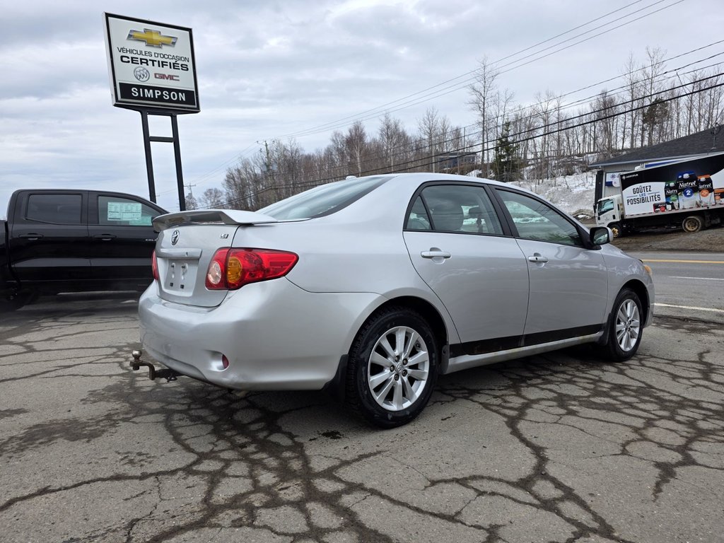 Toyota Corolla  2010 à Gaspé, Québec - 5 - w1024h768px