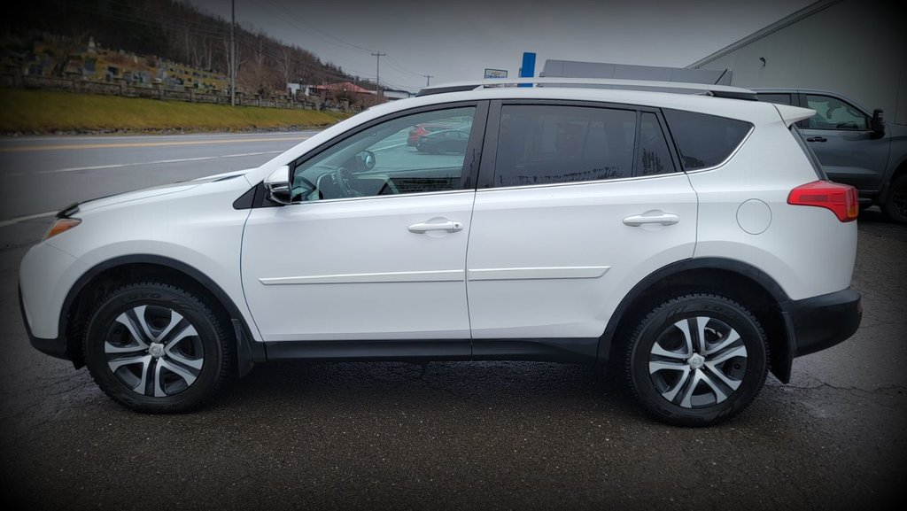 2014 Toyota RAV4 in Gaspé, Quebec - 9 - w1024h768px