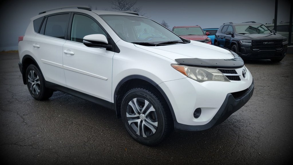 2014 Toyota RAV4 in Gaspé, Quebec - 4 - w1024h768px