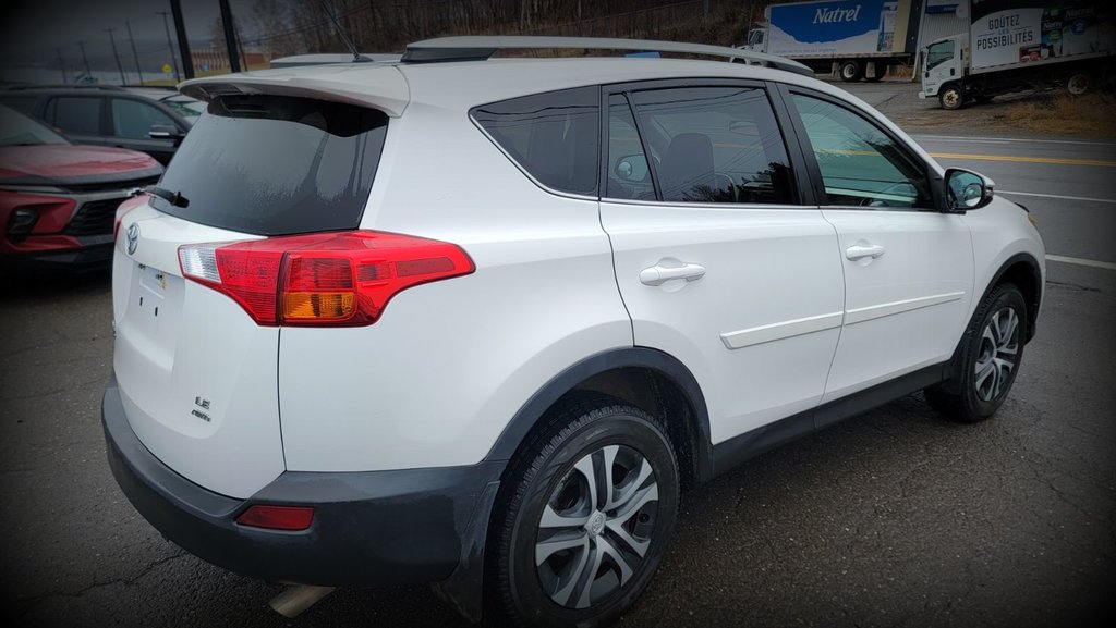 2014 Toyota RAV4 in Gaspé, Quebec - 6 - w1024h768px