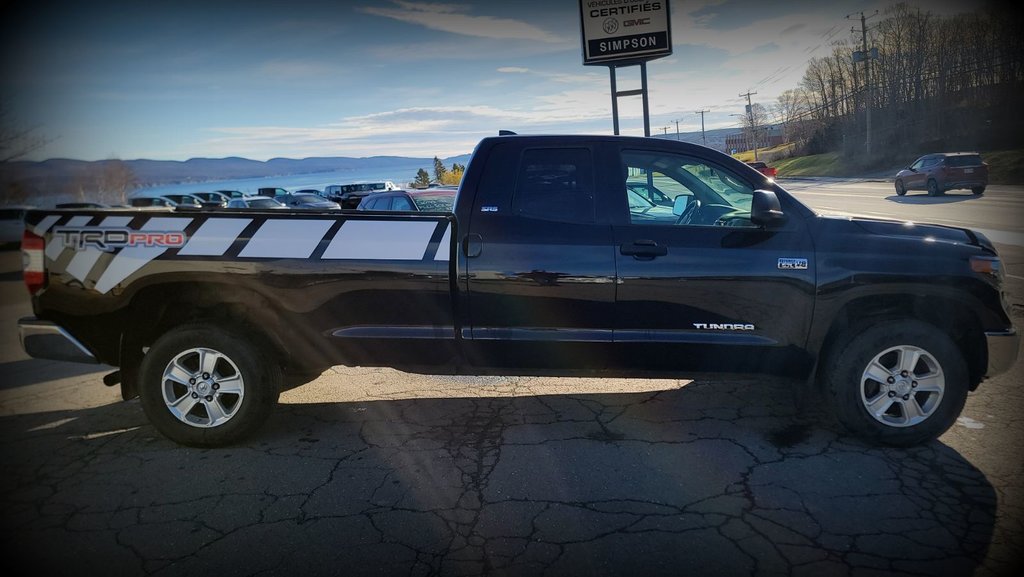 Toyota Tundra  2021 à Gaspé, Québec - 6 - w1024h768px