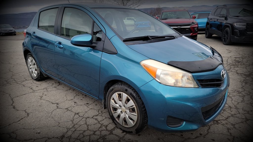 2012 Toyota Yaris in Gaspé, Quebec - 4 - w1024h768px