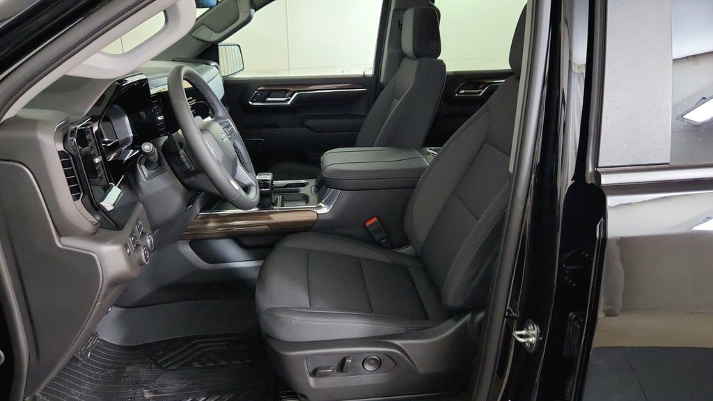 2024 Chevrolet Silverado 1500 LT Trail Boss in Winnipeg, Manitoba - 12 - w1024h768px