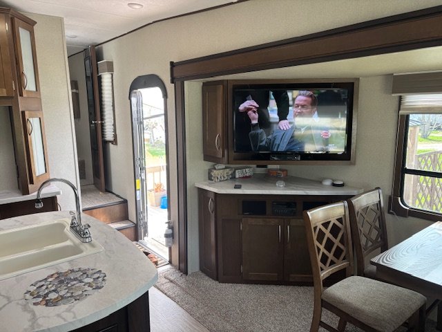 2018 Crusader Prime Time Crusader fifth-wheel R in Winnipeg, Manitoba - 18 - w1024h768px